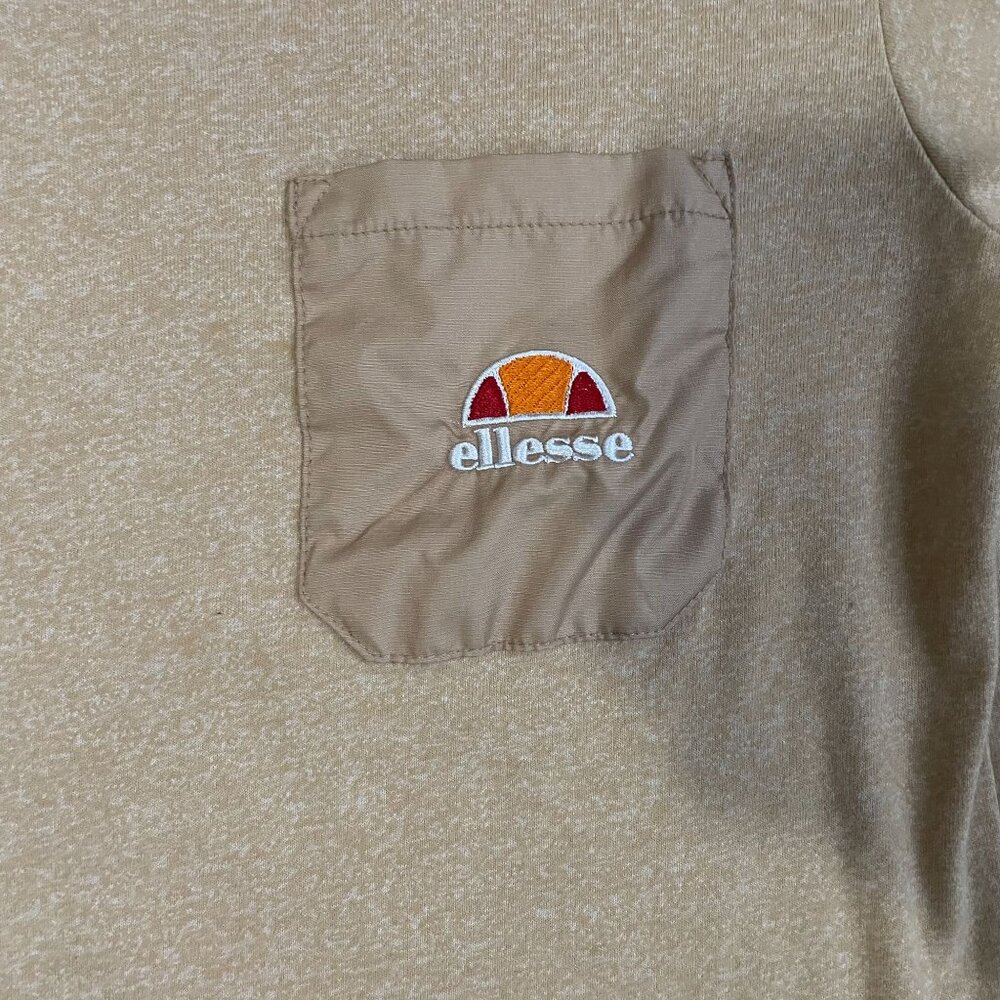 ELLESSE SHORT SLEEVE POCKET TEE MEN'S MEDIUM EMBROIDERED CREWNECK T-SHIRT - Picture 3 of 5